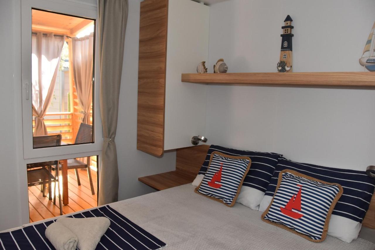 Mobile Home Biograd Na Moru Gapi House Exterior foto